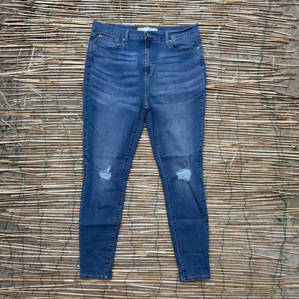 Levi's Signature Gold High Rise Jegging Jeans Women's W33 Distressed Stretch